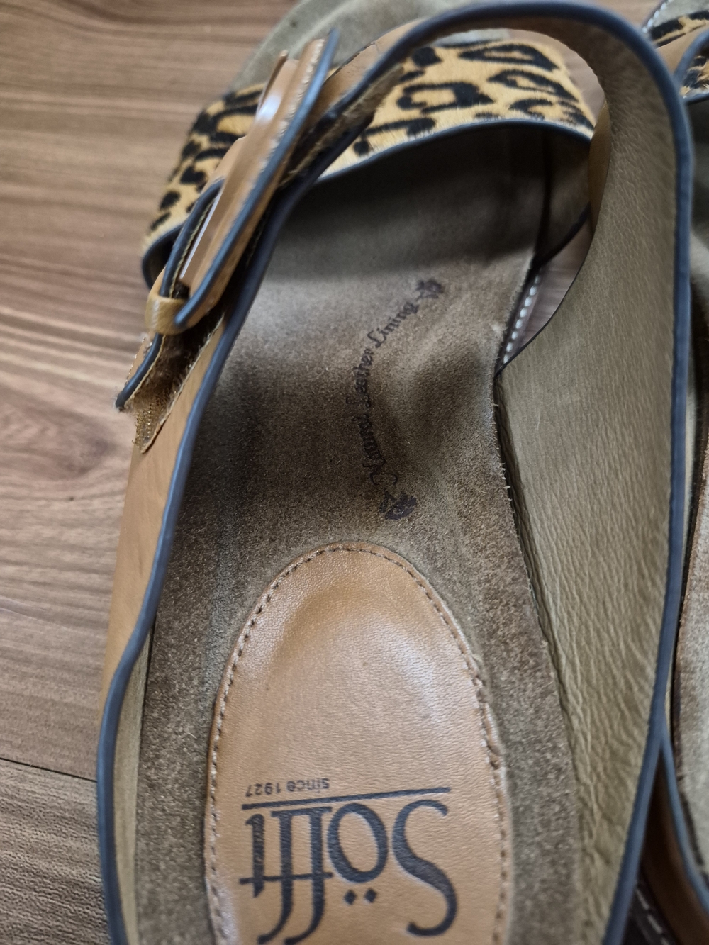 Söfft Leopard & Tan Leather Slide Sandals Size 9 - Picture 3 of 12